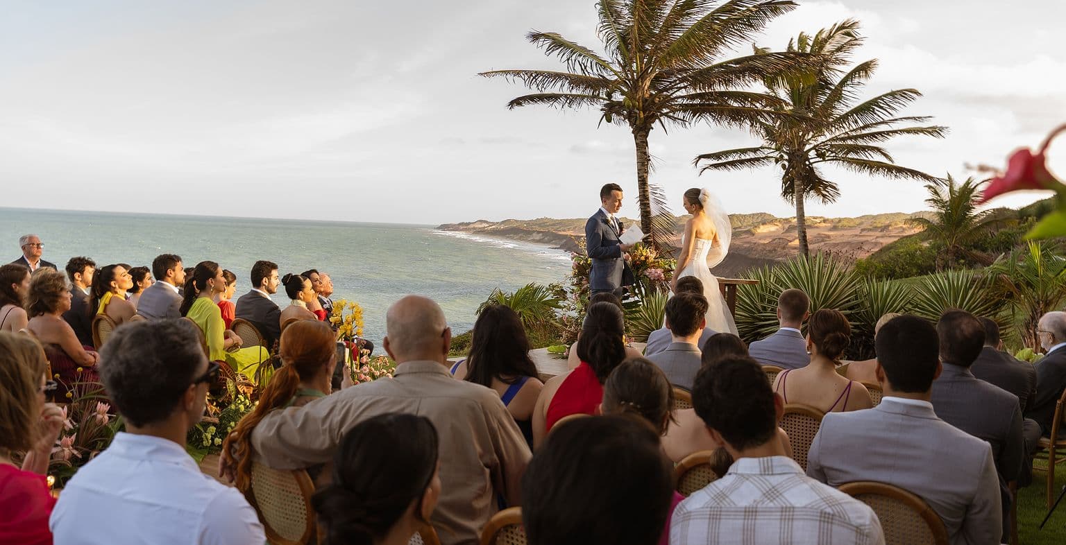 Casamento ao pôr do sol em Pipa