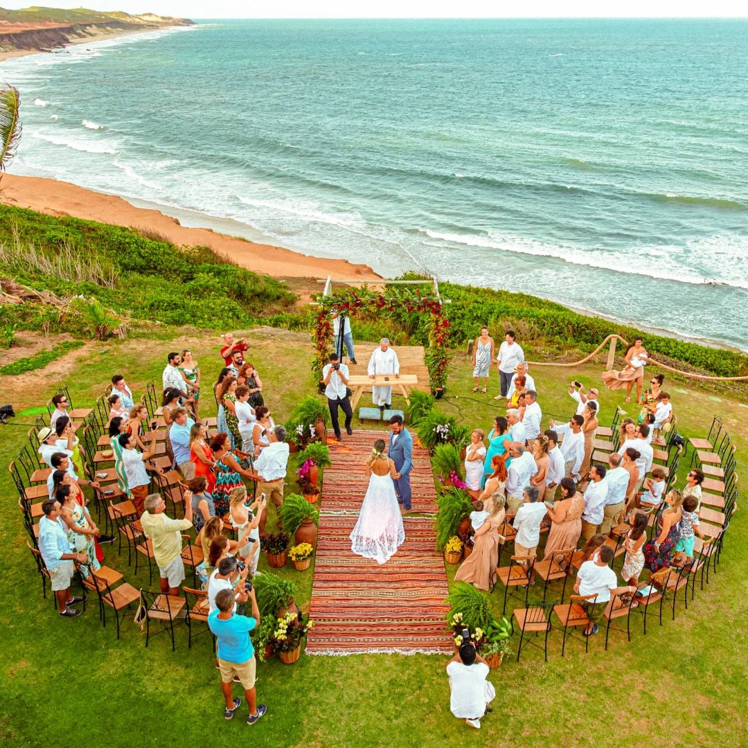 Casamento na praia de Sibauma, Pipa Rio grande do Norte no hotel KIlombo Villas.